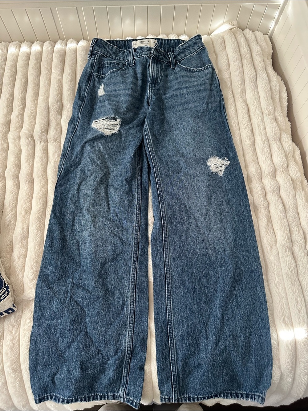 Hollister Wide Leg Distressed Women's Jeans - Blue